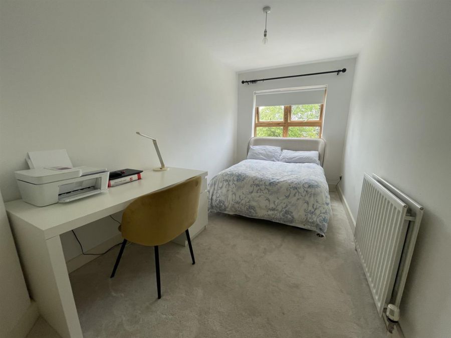Apt 14 Danesfort