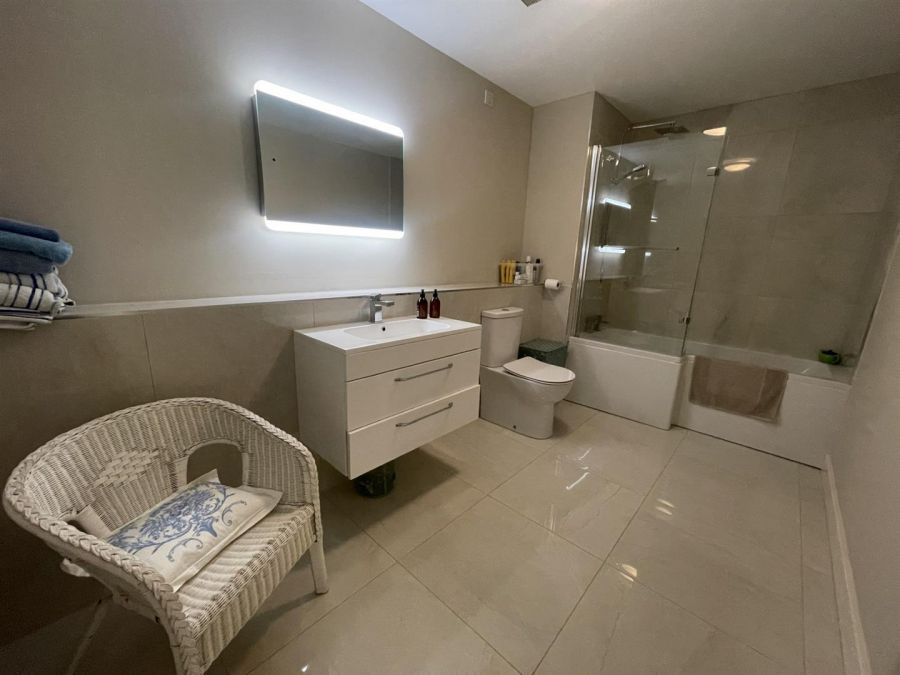 Apt 14 Danesfort