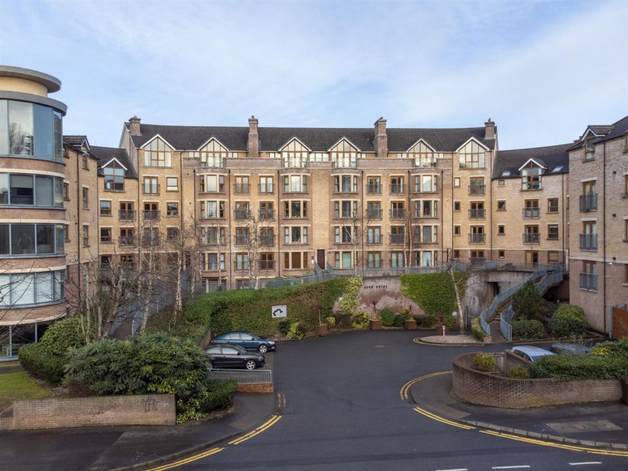Apt 17 Park Royal 841A Lisburn Road