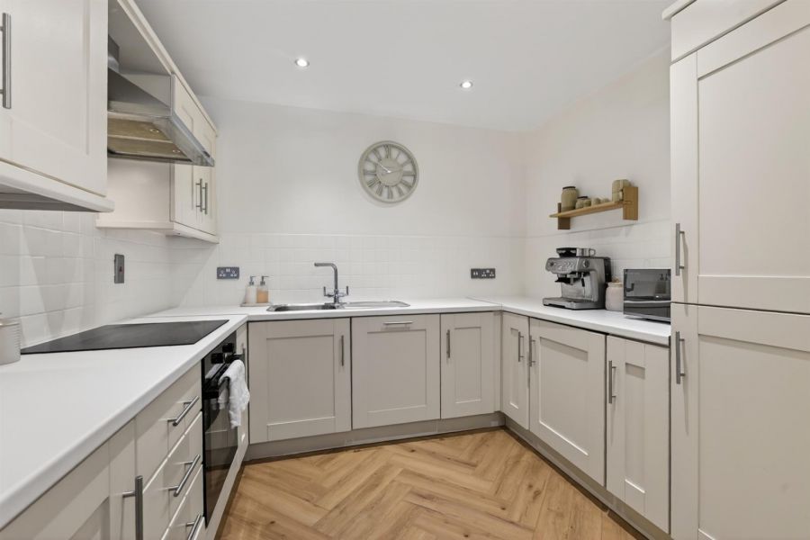 Apt 17 Park Royal 841A Lisburn Road