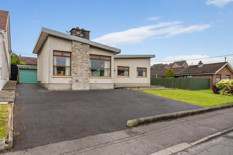 16 Glennor Crescent