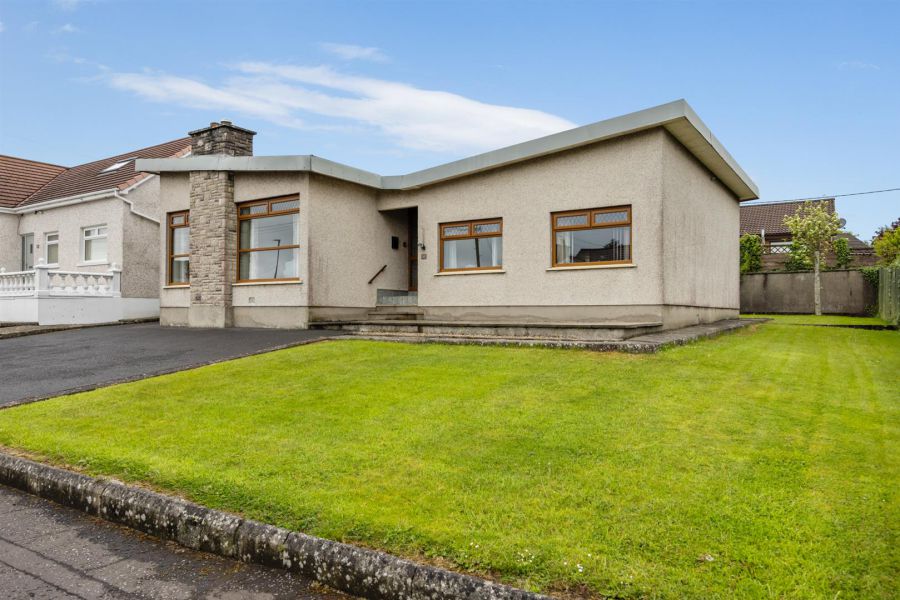 16 Glennor Crescent