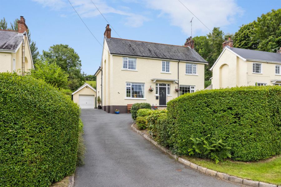 54 Ballymaglave Road