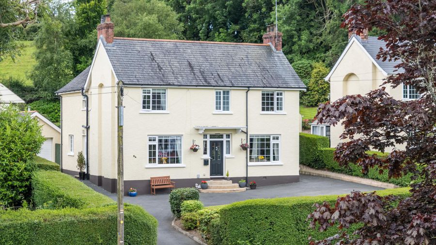 54 Ballymaglave Road