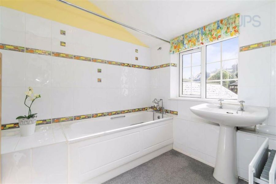 56 Ballymaglave Road