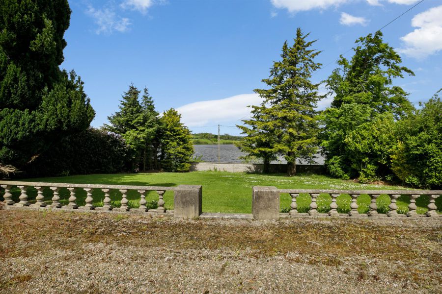 House and Yard, 72 Dunmore Road