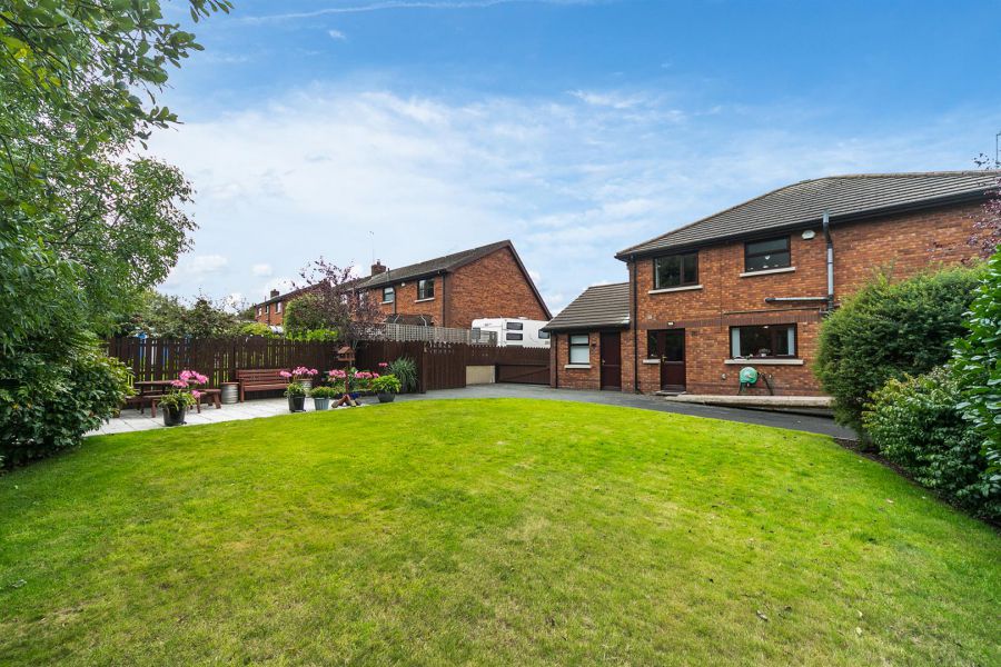 1 Willow Bank