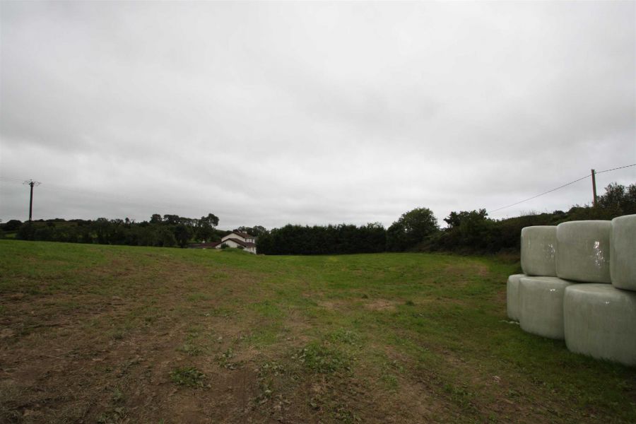 Two Building Sites, Between 132 & 134 Thornyhill Road Two Building Sites, Between 132 & 134 Thornyhill Road