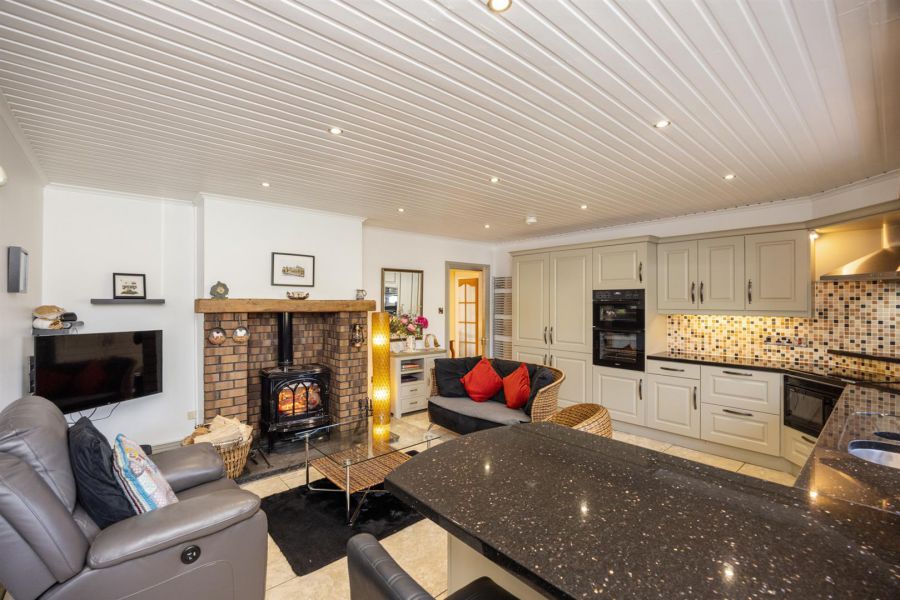 63 Lisburn Road