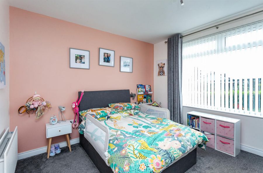7 Glassdrumman Road