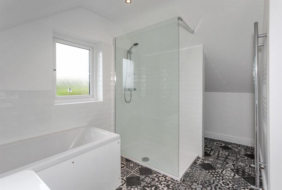7 Glassdrumman Road