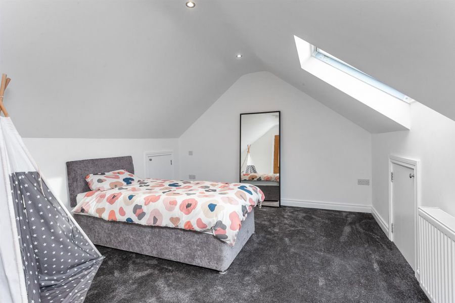 7 Glassdrumman Road