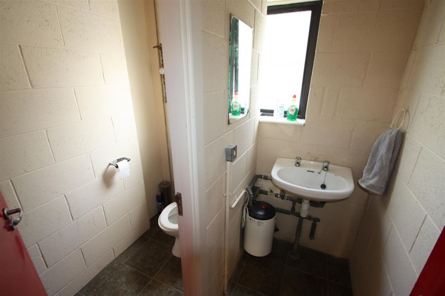 To Let, Unit 4 Down Business Park