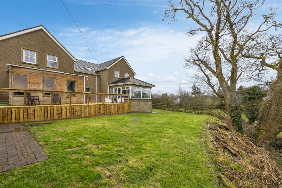 Oak Lodge, 6 Begny Road Oak Lodge, 6 Begny Road