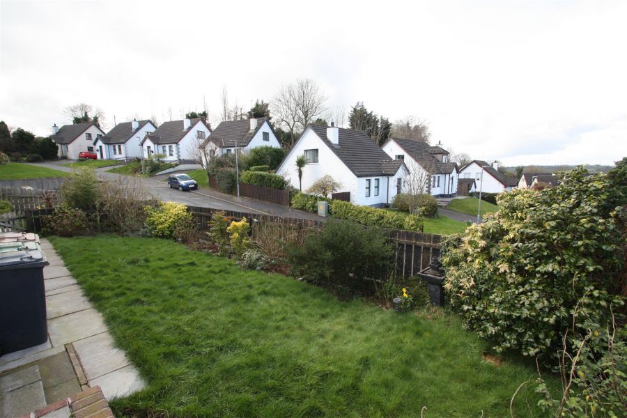 12 Hawthorn Hill