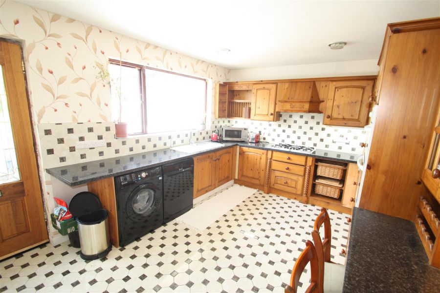 6 Seaforde Road
