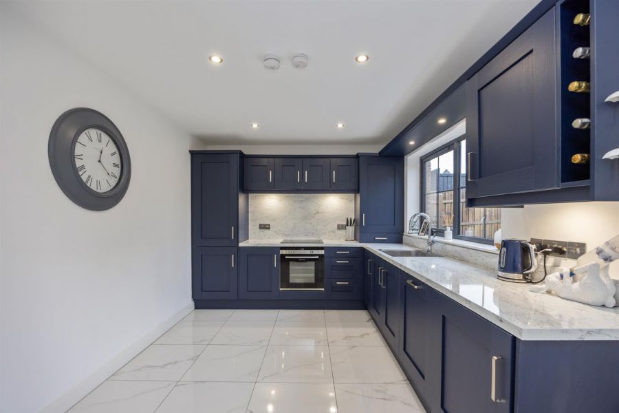 20 Edengrove Park North