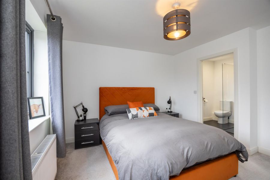 20 Edengrove Park North