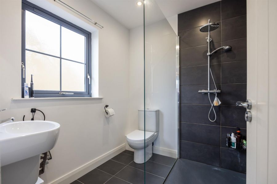 20 Edengrove Park North