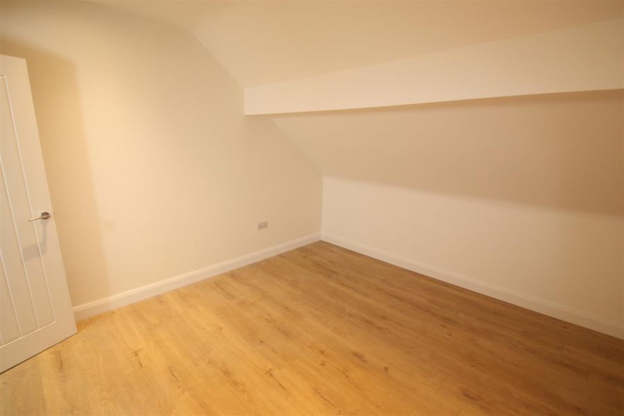 9 Belfast Road