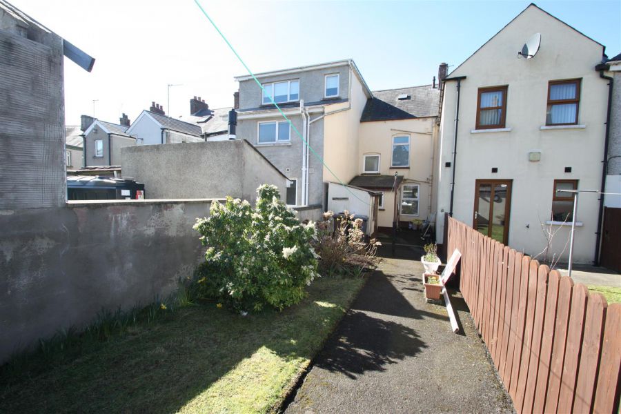 9 Belfast Road