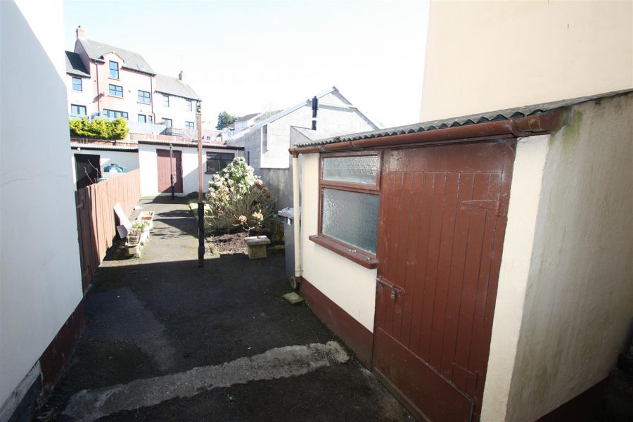 9 Belfast Road