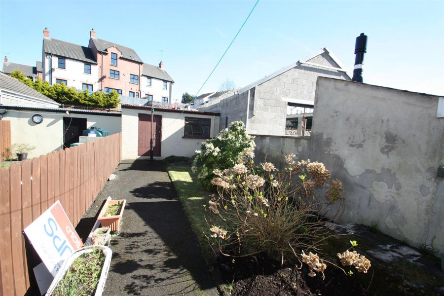 9 Belfast Road