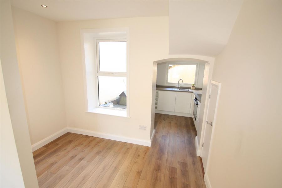 9 Belfast Road