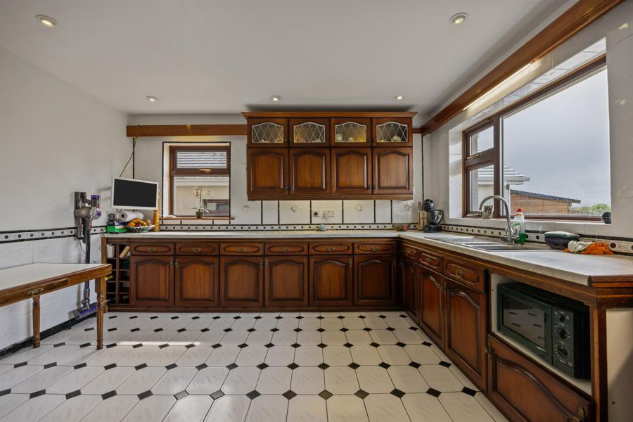 76a Magheraknock Road