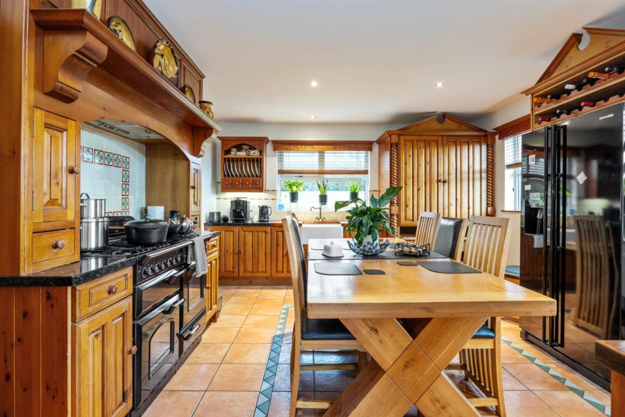 144 Thornyhill Road