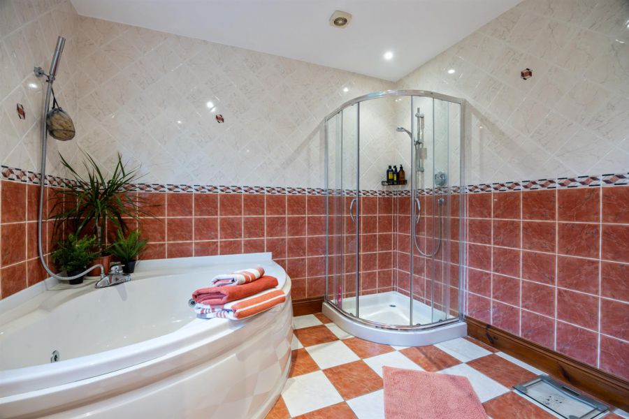 144 Thornyhill Road