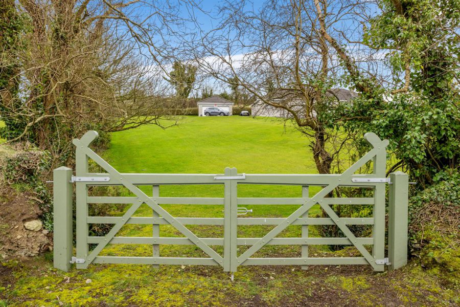 144 Thornyhill Road