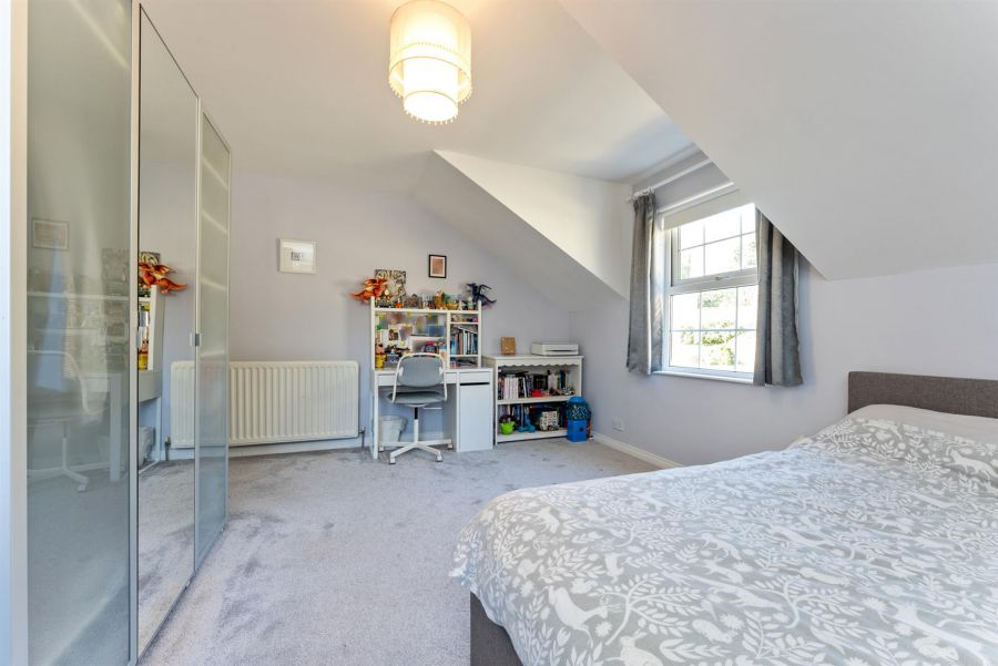 39 Cherryhill Road