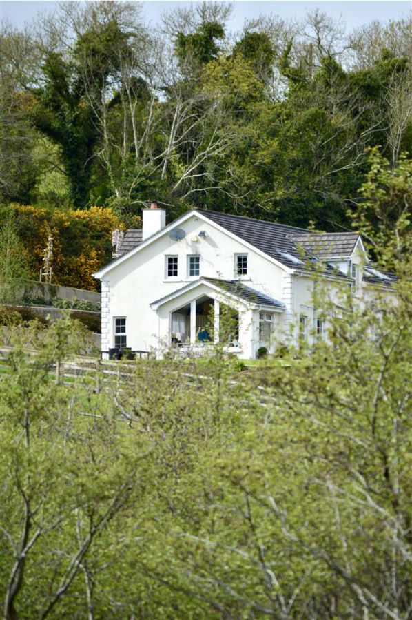 39 Cherryhill Road
