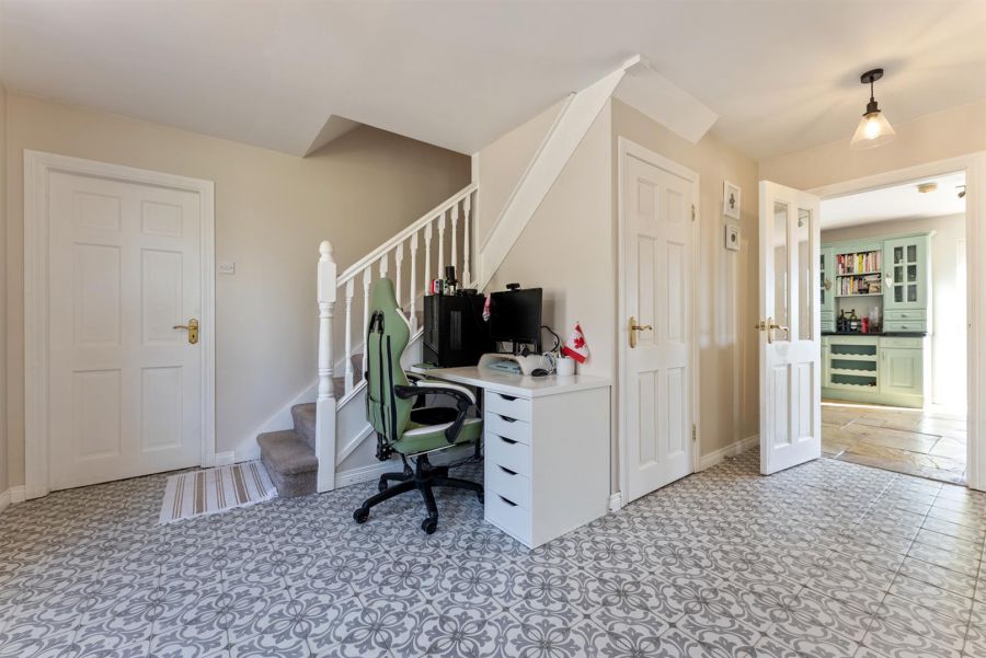 39 Cherryhill Road