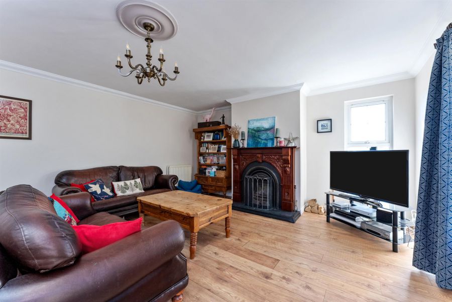 39 Cherryhill Road