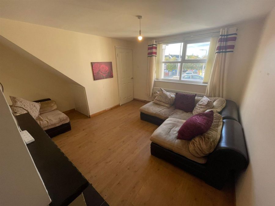 25 Langley Road