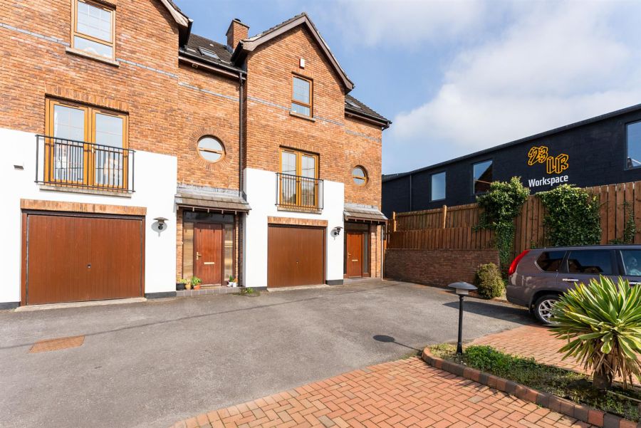 1 Mill Mews