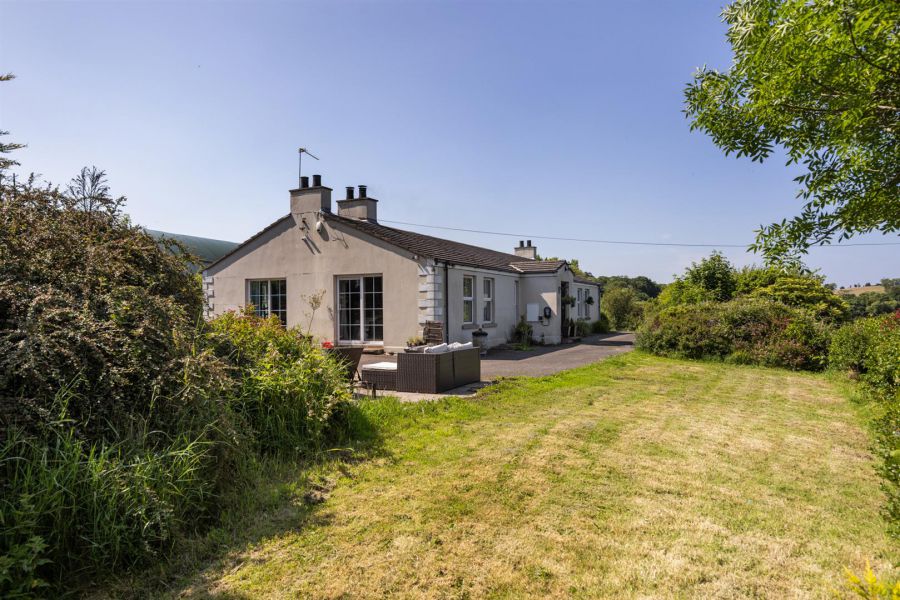 75 Crossgar Road