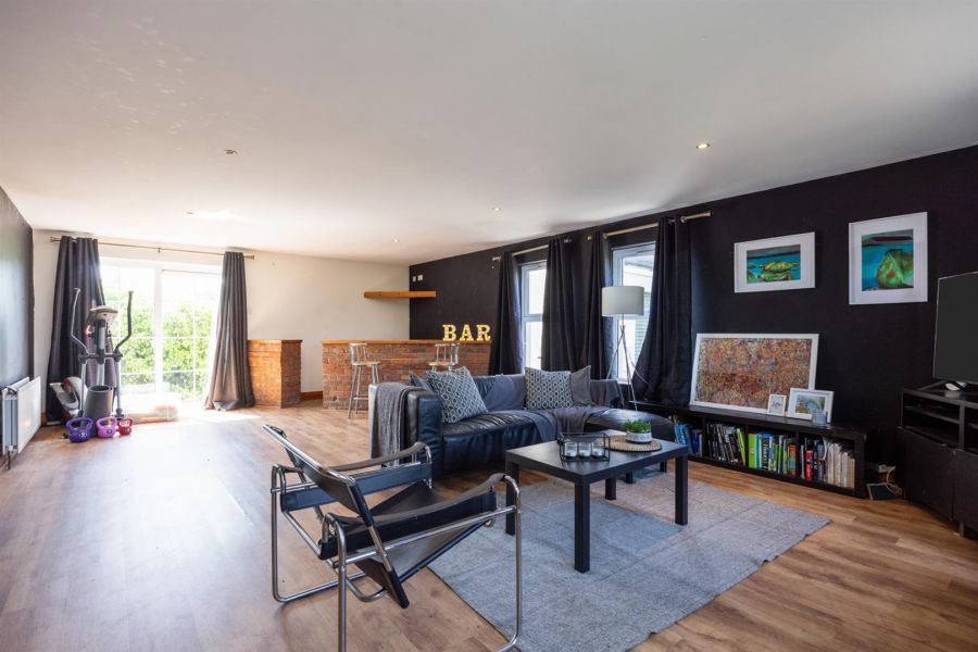 75 Crossgar Road
