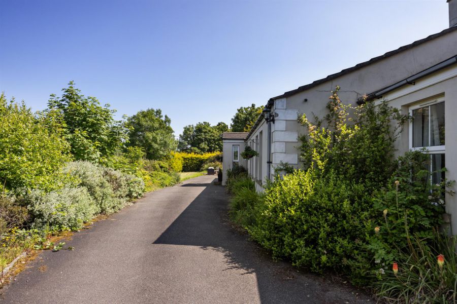 75 Crossgar Road