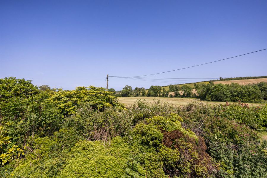 75 Crossgar Road