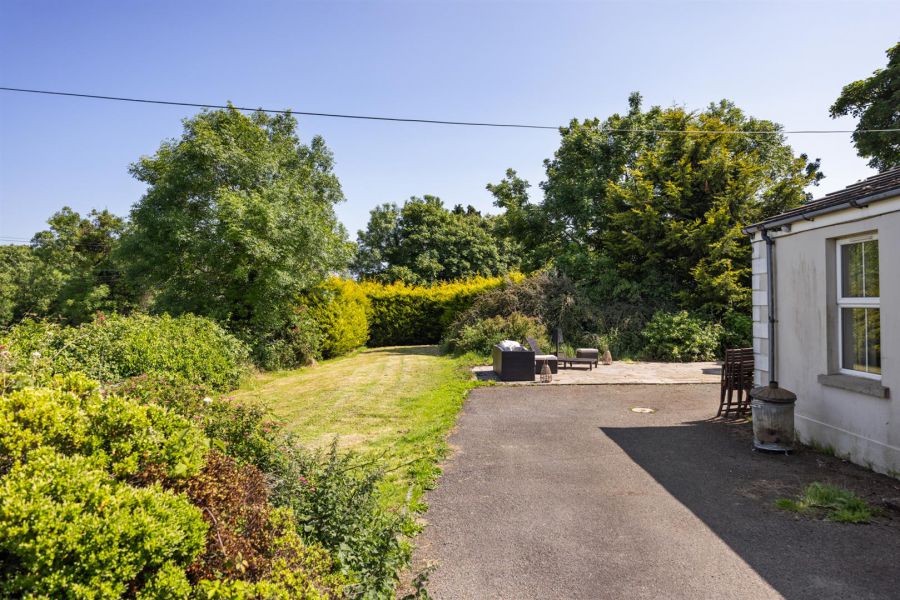 75 Crossgar Road
