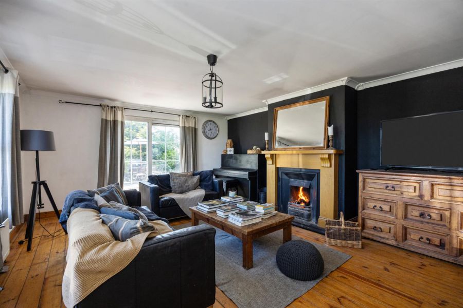 75 Crossgar Road