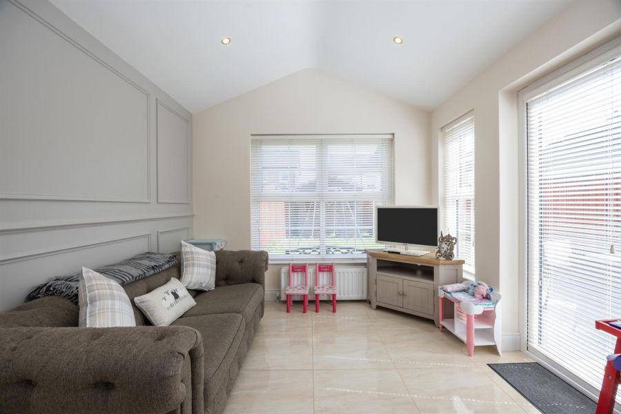 26 Fountain Crescent