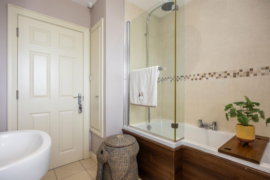 26 Fountain Crescent