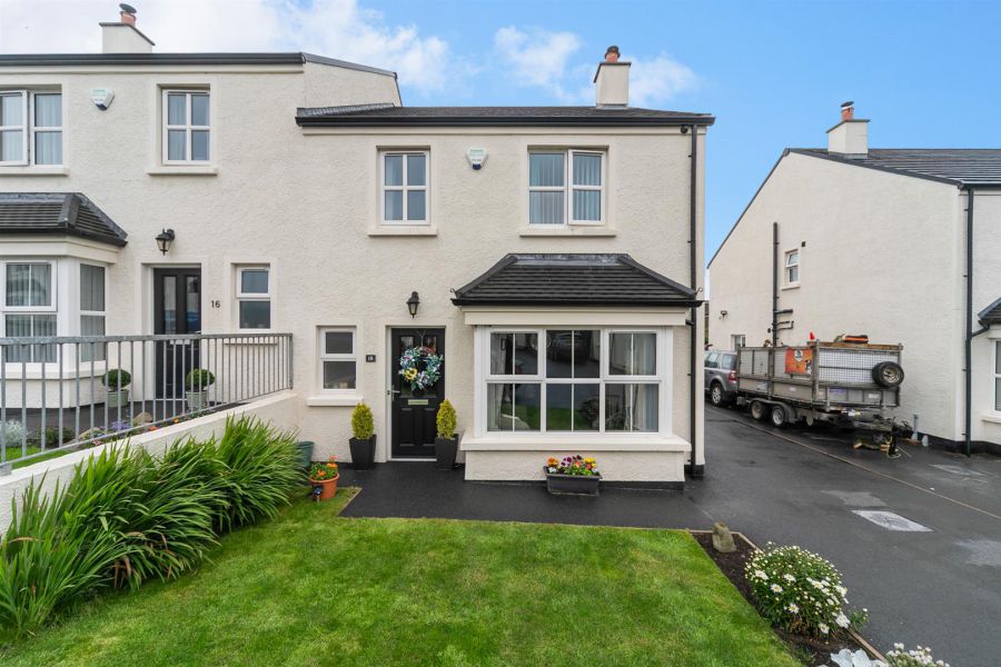 18 Weavers Way