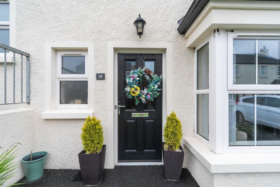 18 Weavers Way