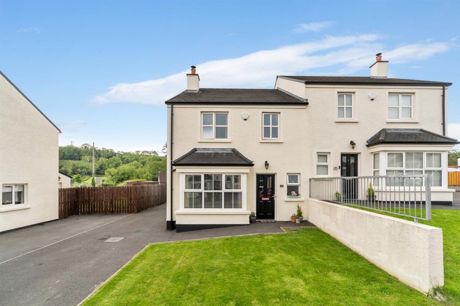 21 Weavers Way