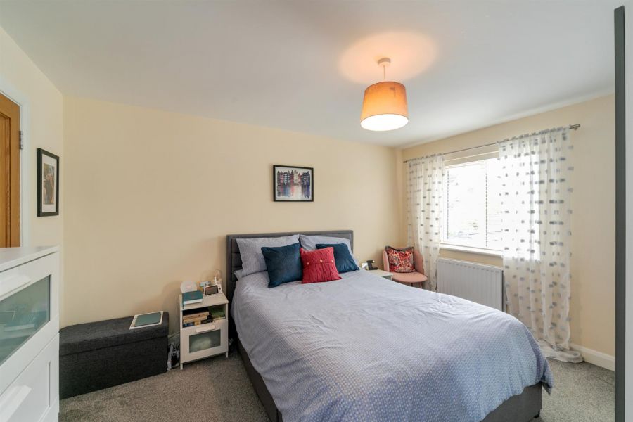21 Weavers Way